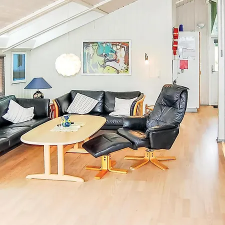 3 Bedroom Cozy In Sjolund Holiday home